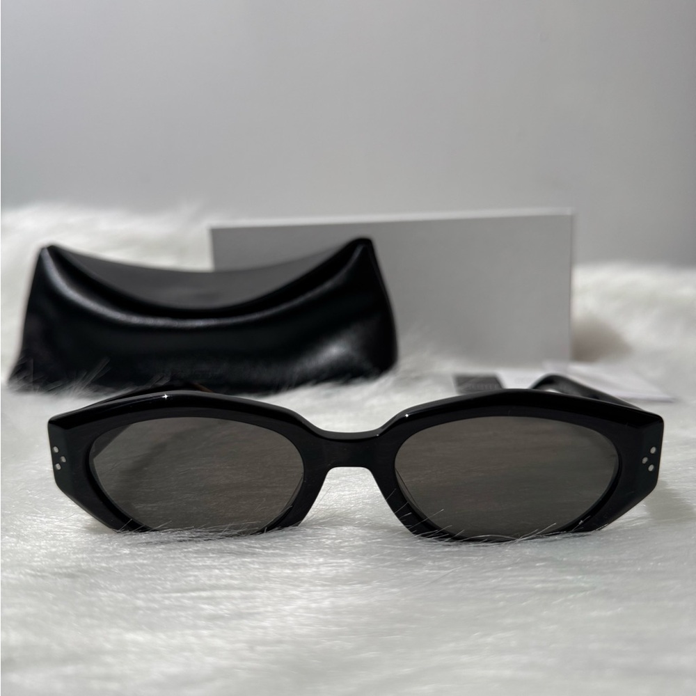 GENTLE MONSTER Dada 01